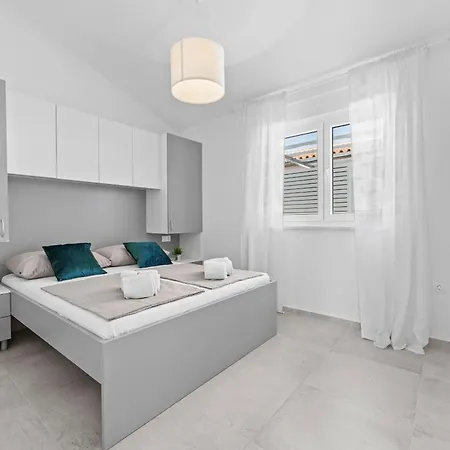 Apartment Barbariga Summer Paradise 2 Peroj