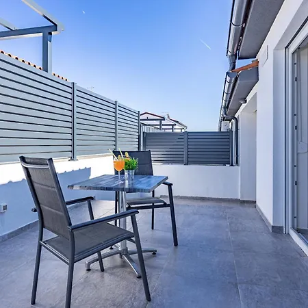 Barbariga Summer Paradise 2 Apartment Peroj